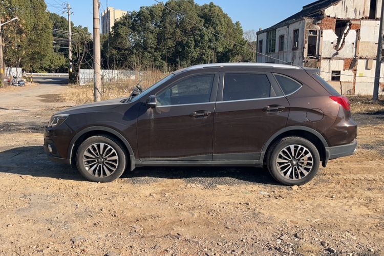Used GAC Trumpchi GS5 Super 2015 1.8T Automatic Two-Wheel Drive Luxury Edition Exterior 2