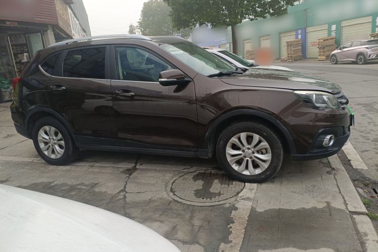 Used GAC Trumpchi GS5 Super 2015 1.8T Automatic Two-Wheel Drive Elite Edition Exterior 3