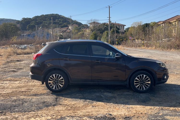 Used GAC Trumpchi GS5 Super 2015 1.8T Automatic Two-Wheel Drive Luxury Edition Exterior 3