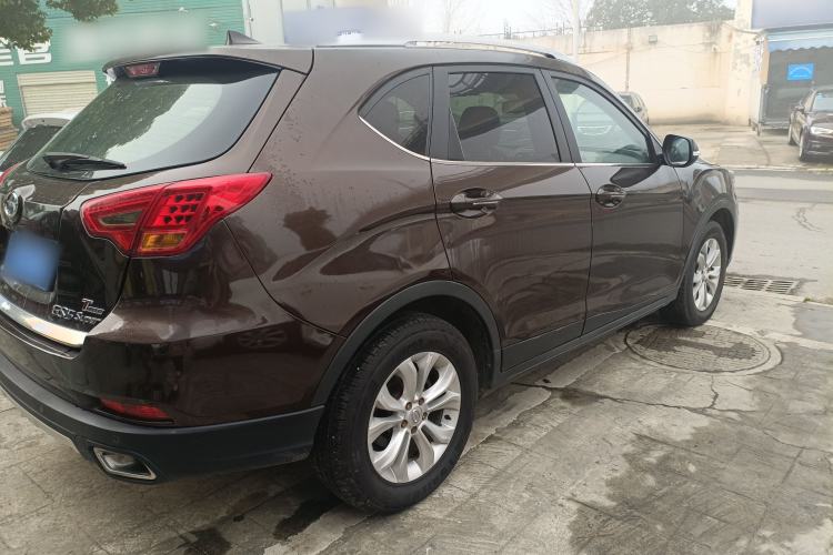 Used GAC Trumpchi GS5 Super 2015 1.8T Automatic Two-Wheel Drive Elite Edition Exterior 4