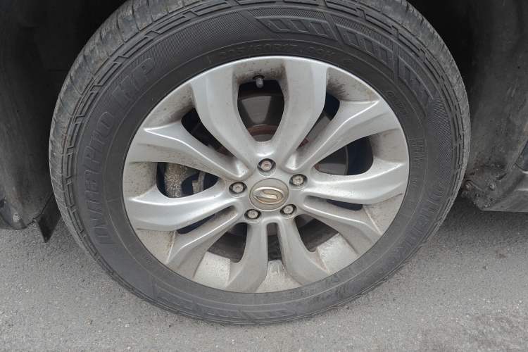 Used GAC Trumpchi GS5 Super 2015 2.0L Automatic Two-Wheel Drive Comfort Edition Exterior 4