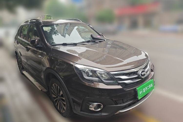 Used GAC Trumpchi GS5 Super 2015 2.0L Automatic Two-Wheel Drive Luxury Navigation Edition Front Right 45 Deg