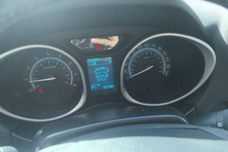 Used GAC Trumpchi GS5 Super 2015 2.0L Automatic Two-Wheel Drive Comfort Edition Instrument Cluster