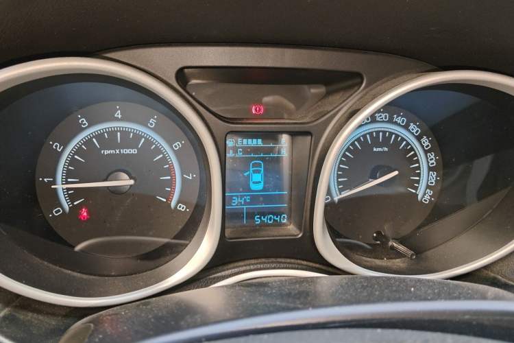 Used GAC Trumpchi GS5 Super 2015 2.0L Manual Two-Wheel Drive Comfort Edition Instrument Cluster