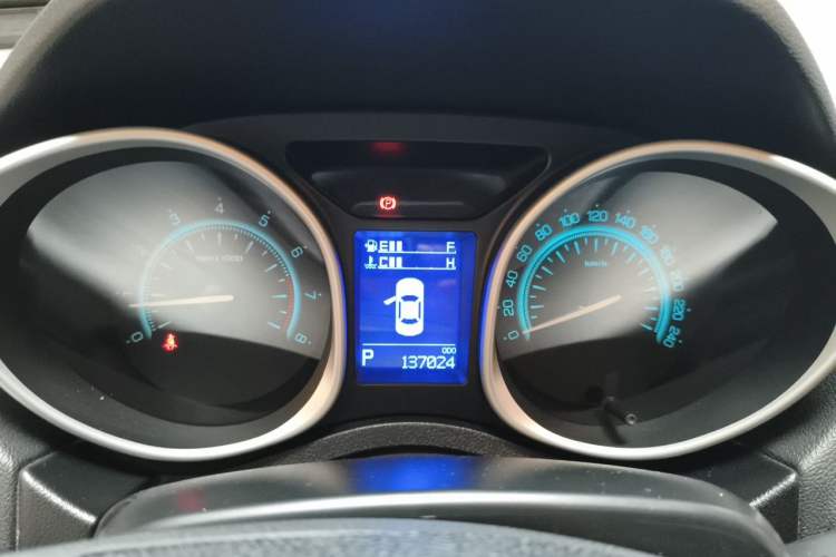 Used GAC Trumpchi GS5 Super 2015 1.8T Automatic Two-Wheel Drive Luxury Edition Instrument Cluster