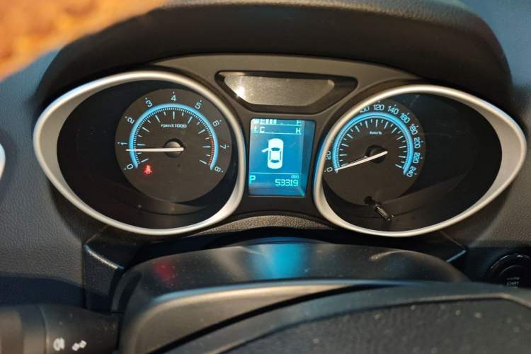 Used GAC Trumpchi GS5 Super 2015 1.8T Automatic Two-Wheel Drive Luxury Edition Instrument Cluster