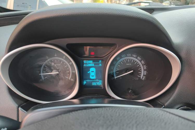 Used GAC Trumpchi GS5 Super 2015 1.8T Automatic Two-Wheel Drive Elite Edition Instrument Cluster