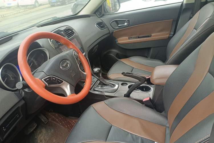 Used GAC Trumpchi GS5 Super 2015 1.8T Automatic Two-Wheel Drive Elite Edition Interior 1