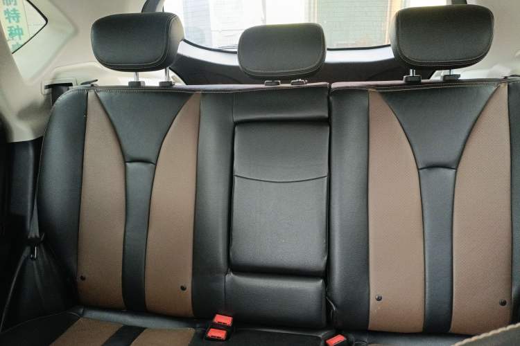 Used GAC Trumpchi GS5 Super 2015 1.8T Automatic Two-Wheel Drive Elite Edition Interior 3