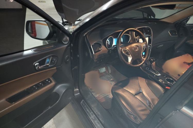 Used GAC Trumpchi GS5 Super 2015 1.8T Automatic Two-Wheel Drive Luxury Navigation Edition Interior 3