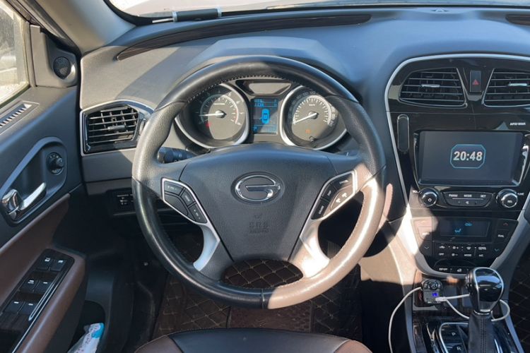 Used GAC Trumpchi GS5 Super 2015 1.8T Automatic Two-Wheel Drive Luxury Edition Interior 5
