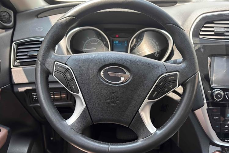 Used GAC Trumpchi GS5 Super 2015 1.8T Automatic All-Wheel-Drive Luxury Edition Interior 8