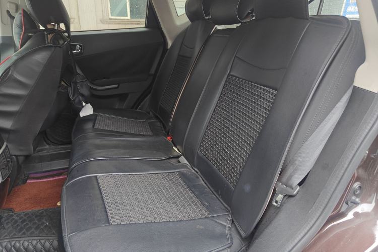 Used GAC Trumpchi GS5 Super 2015 2.0L Automatic Two-Wheel Drive Comfort Edition Left Rear Seat