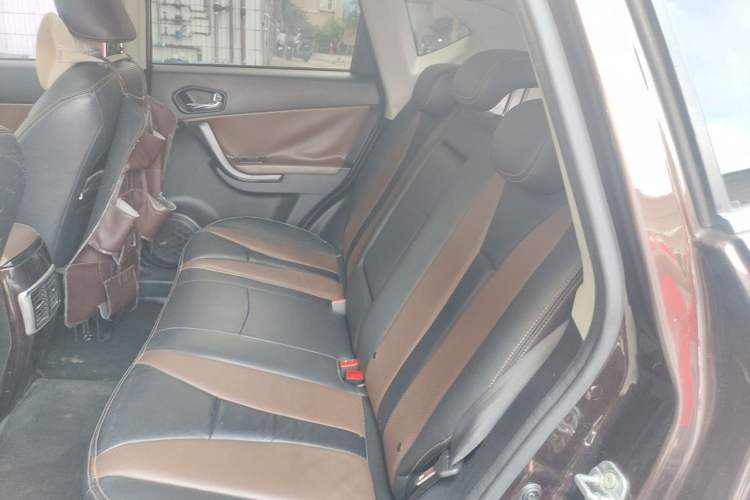 Used GAC Trumpchi GS5 Super 2015 2.0L Automatic Two-Wheel Drive Elite Edition Left Rear Seat