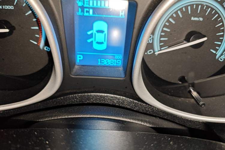Used GAC Trumpchi GS5 Super 2015 1.8T Automatic Two-Wheel Drive Luxury Navigation Edition Odometer Close Up