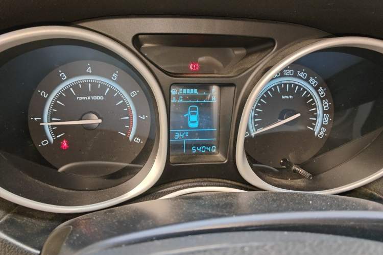 Used GAC Trumpchi GS5 Super 2015 2.0L Manual Two-Wheel Drive Comfort Edition Odometer Close Up