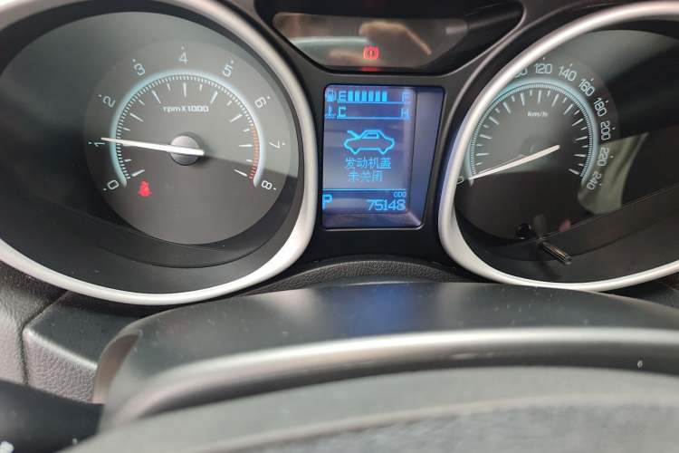Used GAC Trumpchi GS5 Super 2015 1.8T Automatic Two-Wheel Drive Elite Edition Odometer Close Up