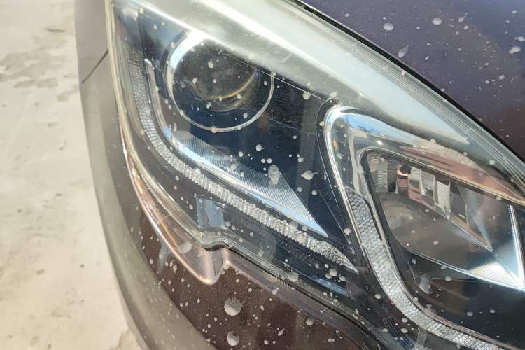 Used GAC Trumpchi GS5 Super 2015 2.0L Automatic Two-Wheel Drive Elite Edition Right Front Headlight
