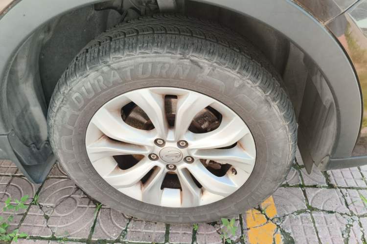 Used GAC Trumpchi GS5 Super 2015 2.0L Automatic Two-Wheel Drive Comfort Edition Right Front Wheel Hub