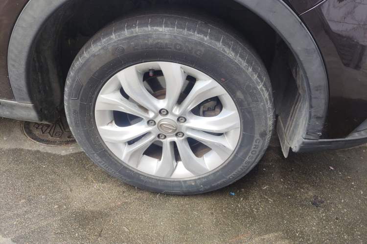 Used GAC Trumpchi GS5 Super 2015 2.0L Automatic Two-Wheel Drive Elite Edition Right Front Wheel Hub