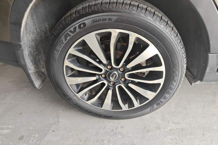 Used GAC Trumpchi GS5 Super 2015 1.8T Automatic Two-Wheel Drive Luxury Edition Right Rear Wheel Hub