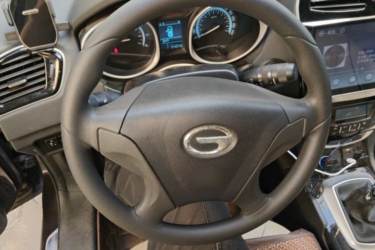 Used GAC Trumpchi GS5 Super 2015 2.0L Manual Two-Wheel Drive Comfort Edition Steering Wheel