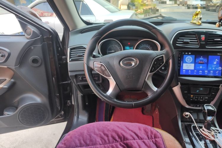 Used GAC Trumpchi GS5 Super 2015 1.8T Automatic Two-Wheel Drive Elite Edition Steering Wheel