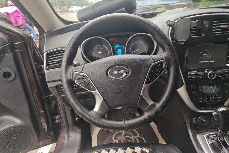 Used GAC Trumpchi GS5 Super 2015 2.0L Automatic Two-Wheel Drive Luxury Navigation Edition Steering Wheel