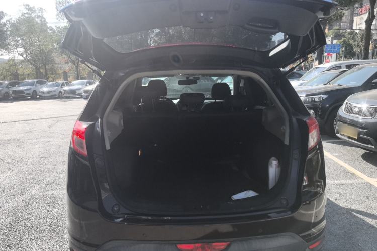 Used GAC Trumpchi GS5 Super 2015 2.0L Automatic Two-Wheel Drive Comfort Edition Trunk