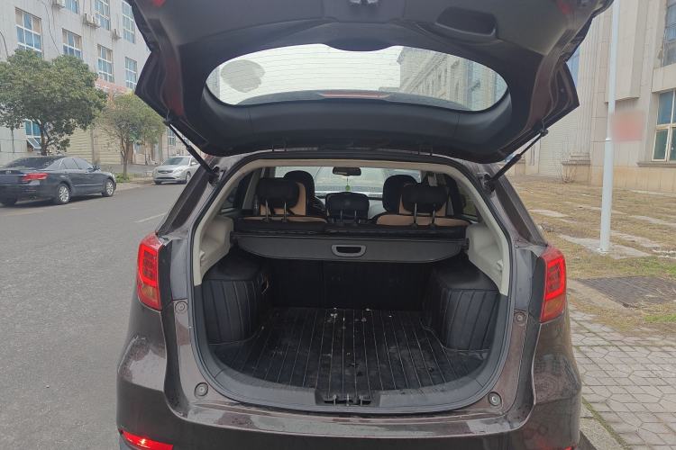 Used GAC Trumpchi GS5 Super 2015 2.0L Automatic Two-Wheel Drive Comfort Edition Trunk