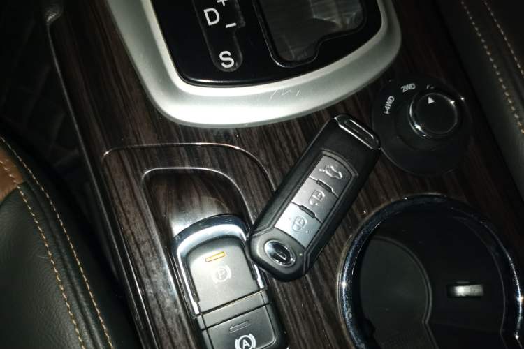 Used GAC Trumpchi GS5 Super 2015 1.8T Automatic All-Wheel-Drive Luxury Edition Vehicle Key