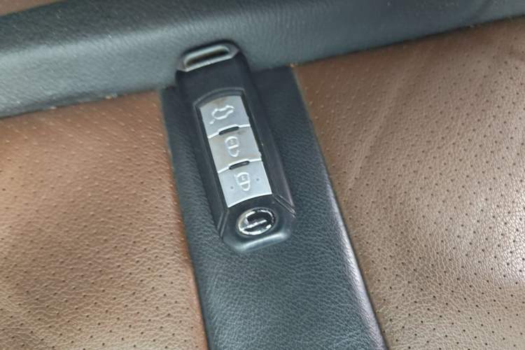 Used GAC Trumpchi GS5 Super 2015 1.8T Automatic All-Wheel-Drive Luxury Edition Vehicle Key