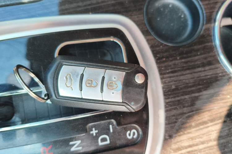 Used GAC Trumpchi GS5 Super 2015 2.0L Automatic Two-Wheel Drive Comfort Edition Vehicle Key