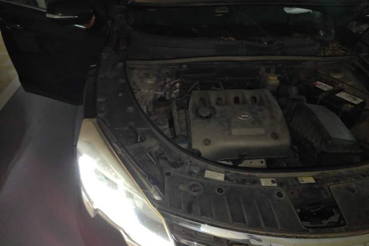 Used GAC Trumpchi GS5 Super 2015 2.0L Automatic Two-Wheel Drive Luxury Navigation Edition Engine Bay Right
