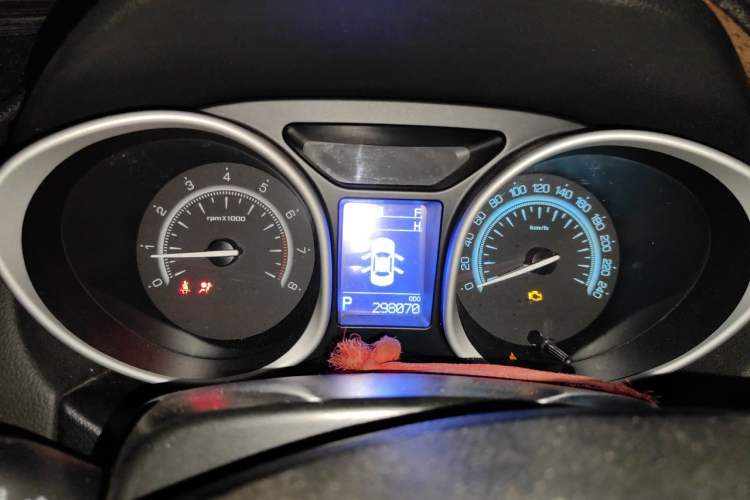 Used GAC Trumpchi GS5 Super 2015 2.0L Automatic Two-Wheel Drive Luxury Navigation Edition Instrument Cluster