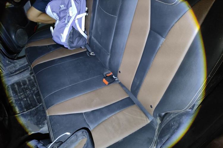 Used GAC Trumpchi GS5 Super 2015 2.0L Automatic Two-Wheel Drive Luxury Navigation Edition Left Rear Seat