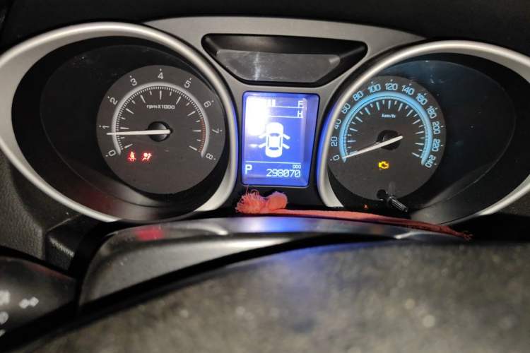 Used GAC Trumpchi GS5 Super 2015 2.0L Automatic Two-Wheel Drive Luxury Navigation Edition Odometer Close Up
