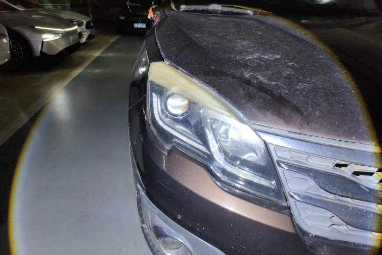 Used GAC Trumpchi GS5 Super 2015 2.0L Automatic Two-Wheel Drive Luxury Navigation Edition Right Front Headlight