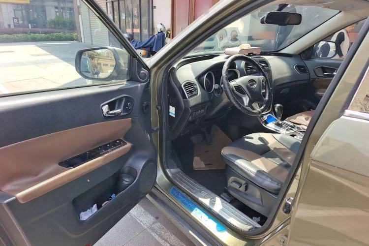 Used GAC Trumpchi GS5 Super 2015 2.0L Automatic Two-Wheel Drive Luxury Navigation Edition Driver Seat