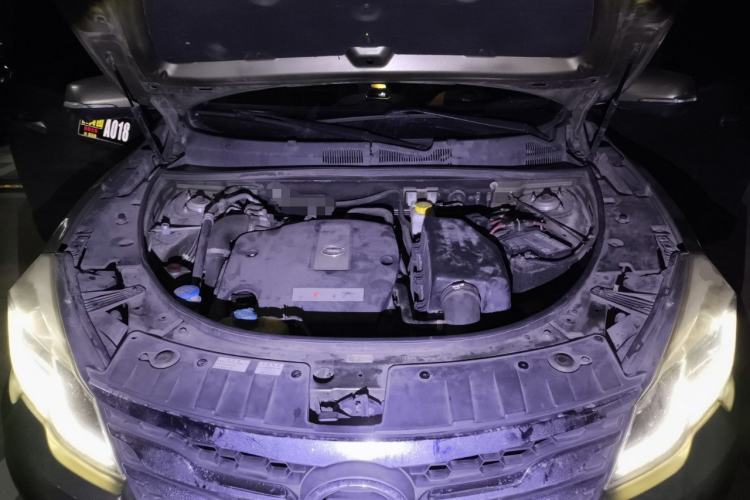 Used GAC Trumpchi GS5 Super 2015 1.8T Automatic Two-Wheel Drive Luxury Edition Engine Bay