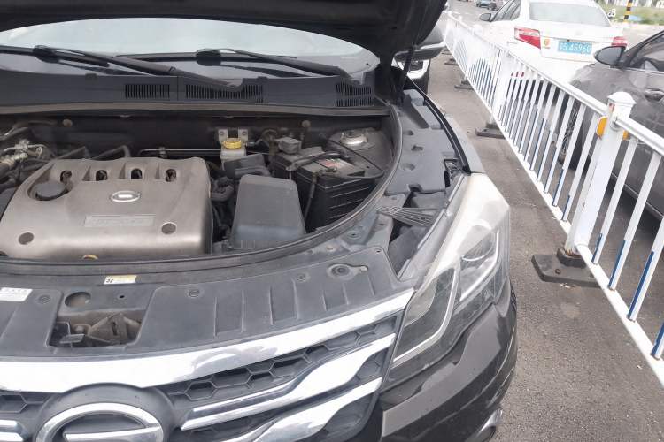 Used GAC Trumpchi GS5 Super 2015 2.0L Automatic Two-Wheel Drive Elite Edition Engine Bay Left