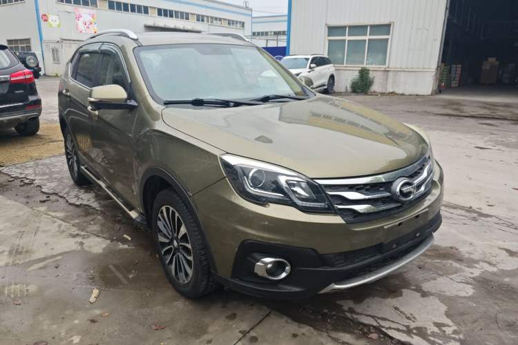 Used GAC Trumpchi GS5 Super 2015 2.0L Automatic Two-Wheel Drive Luxury Navigation Edition Exterior 1