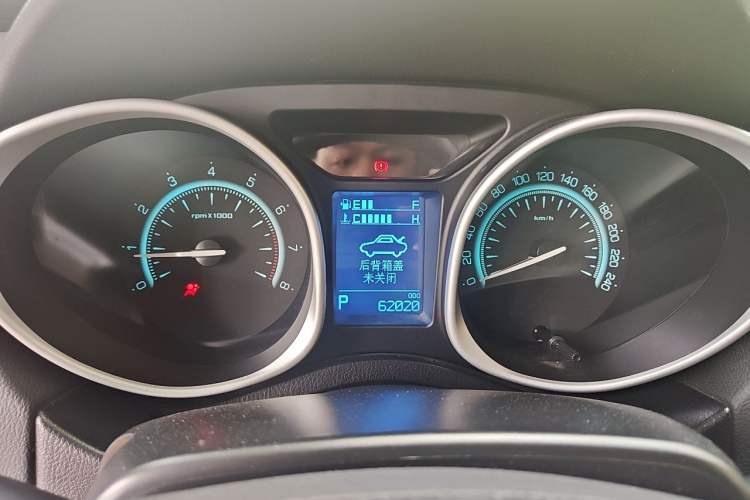 Used GAC Trumpchi GS5 Super 2015 2.0L Automatic Two-Wheel Drive Elite Edition Instrument Cluster
