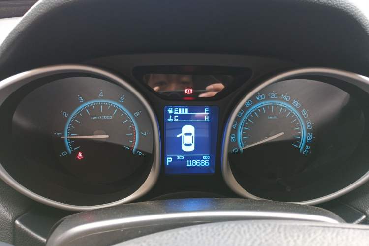 Used GAC Trumpchi GS5 Super 2015 1.8T Automatic Two-Wheel Drive Elite Edition Instrument Cluster