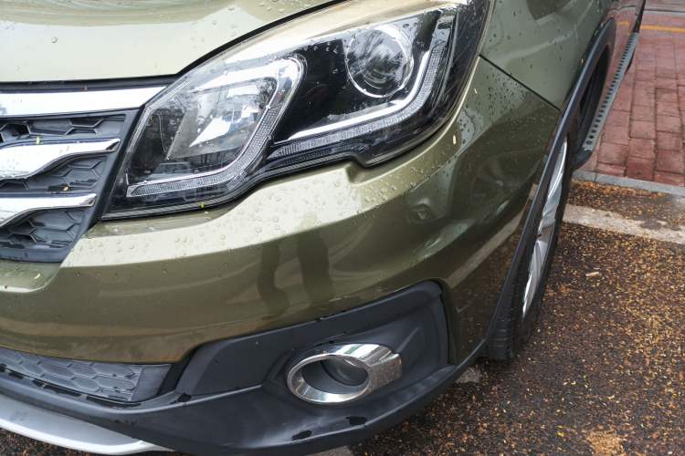 Used GAC Trumpchi GS5 Super 2015 1.8T Automatic Two-Wheel Drive Elite Edition Left Front Headlight