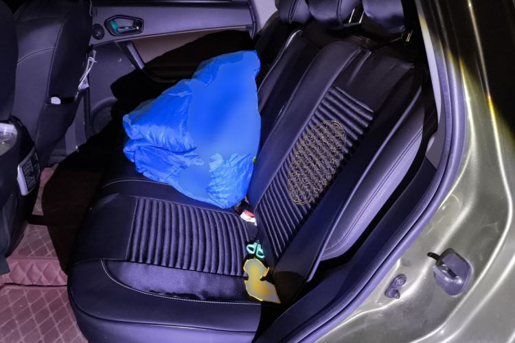 Used GAC Trumpchi GS5 Super 2015 1.8T Automatic Two-Wheel Drive Luxury Edition Left Rear Seat