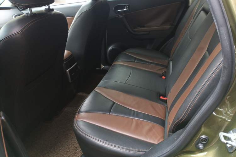 Used GAC Trumpchi GS5 Super 2015 1.8T Automatic Two-Wheel Drive Elite Edition Left Rear Seat