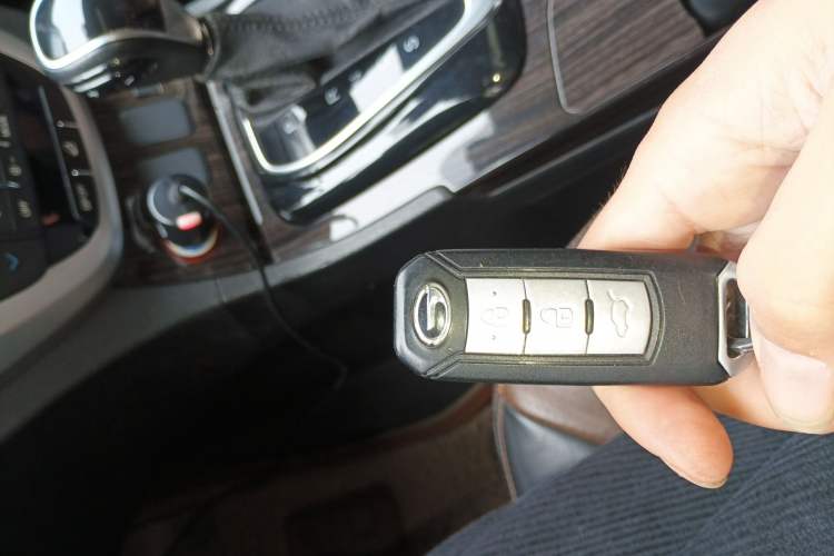 Used GAC Trumpchi GS5 Super 2015 1.8T Automatic Two-Wheel Drive Elite Edition Vehicle Key