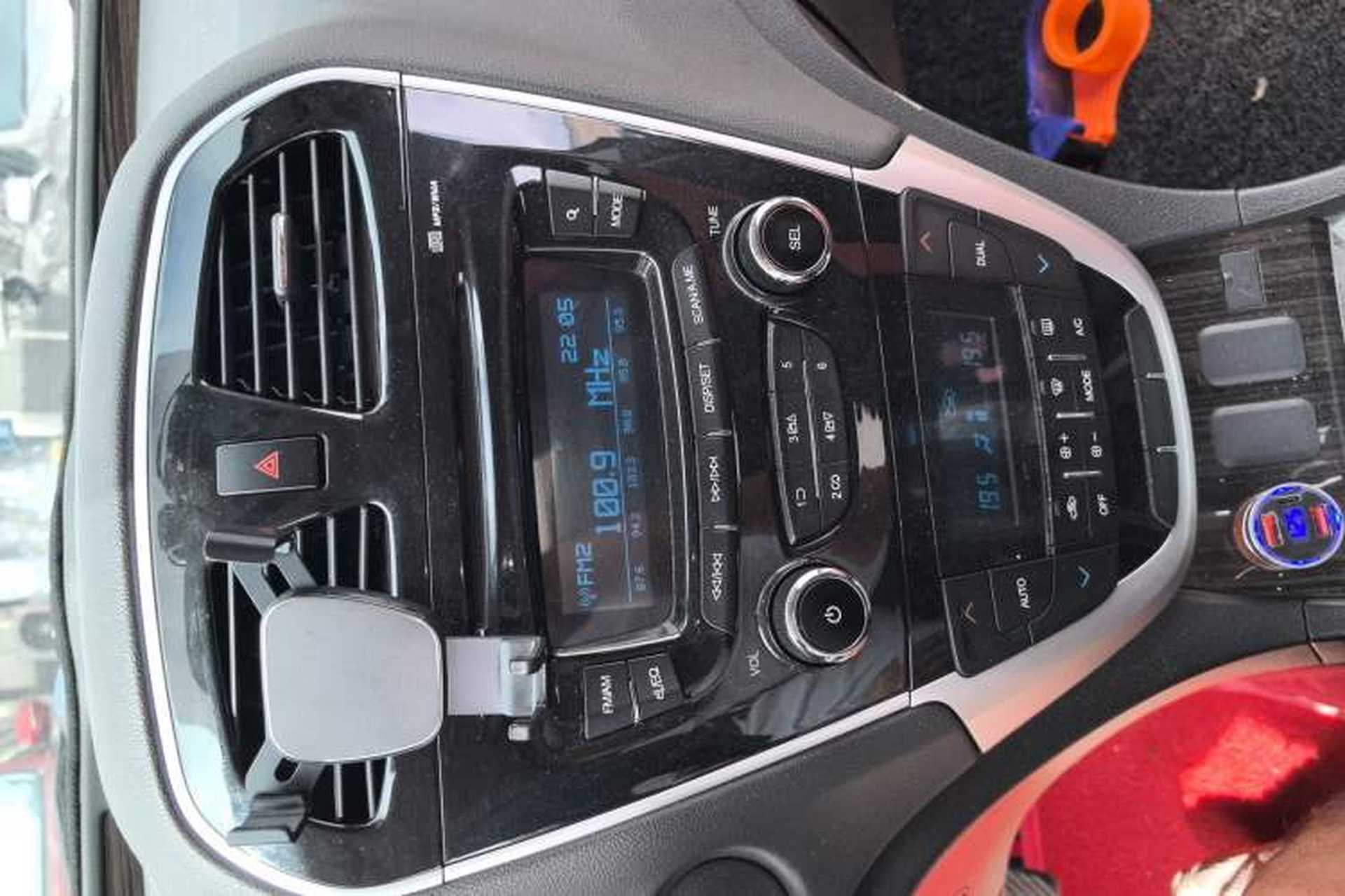 Used GAC Trumpchi GS5 Super 2015 2.0L Manual Two-Wheel Drive Comfort Edition Audio And AC Panel