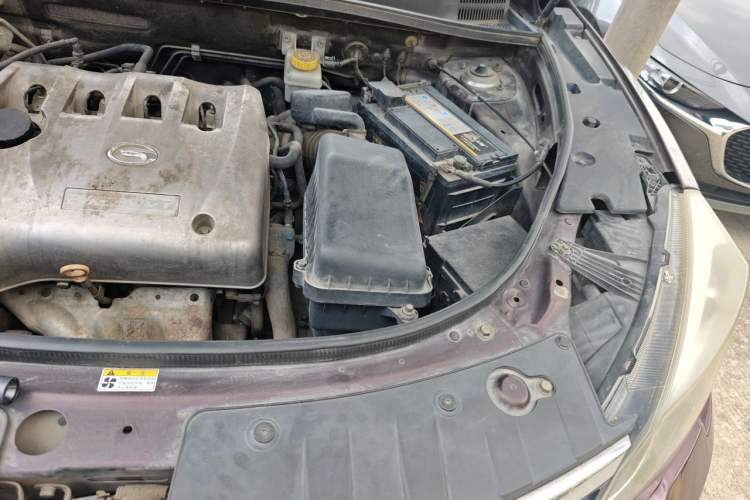 Used GAC Trumpchi GS5 Super 2015 2.0L Automatic Two-Wheel Drive Elite Edition Engine Bay Left